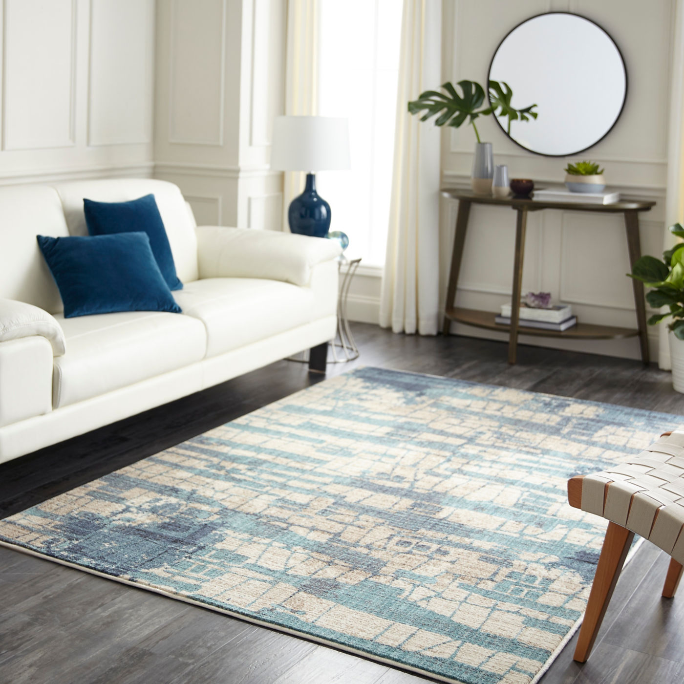Area Rug in living room | Floor Dimensions